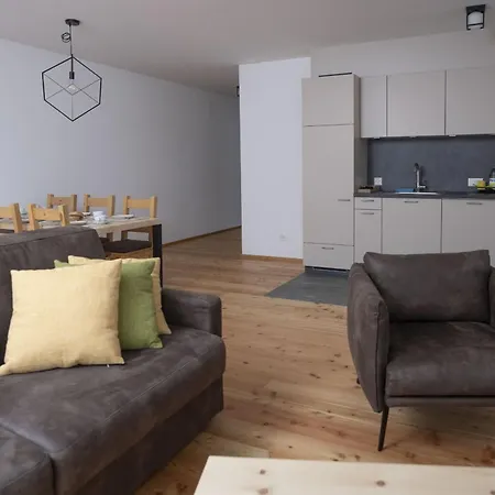 Chasa Helvetia Duai * 米施泰尔