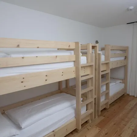 Chasa Helvetia Duai *