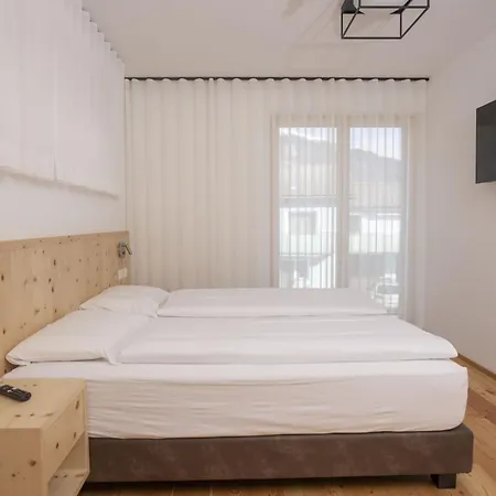 Chasa Helvetia Duai * 米施泰尔