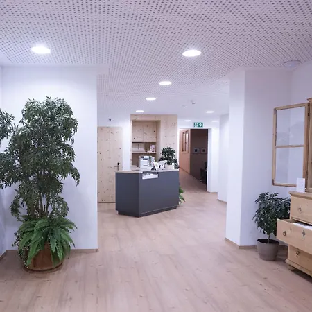 Chasa Helvetia Duai Апартаменты *