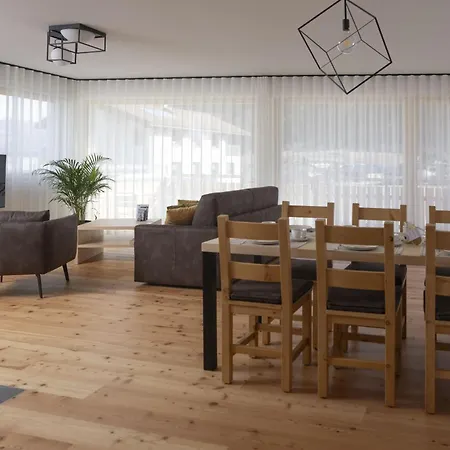 Apartment Chasa Helvetia Duai Mustair