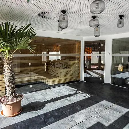 Chasa Helvetia Duai Мюстаир